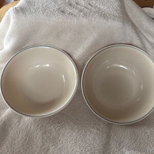 Corelle Blue Lily Serving Bowl. Set of 2